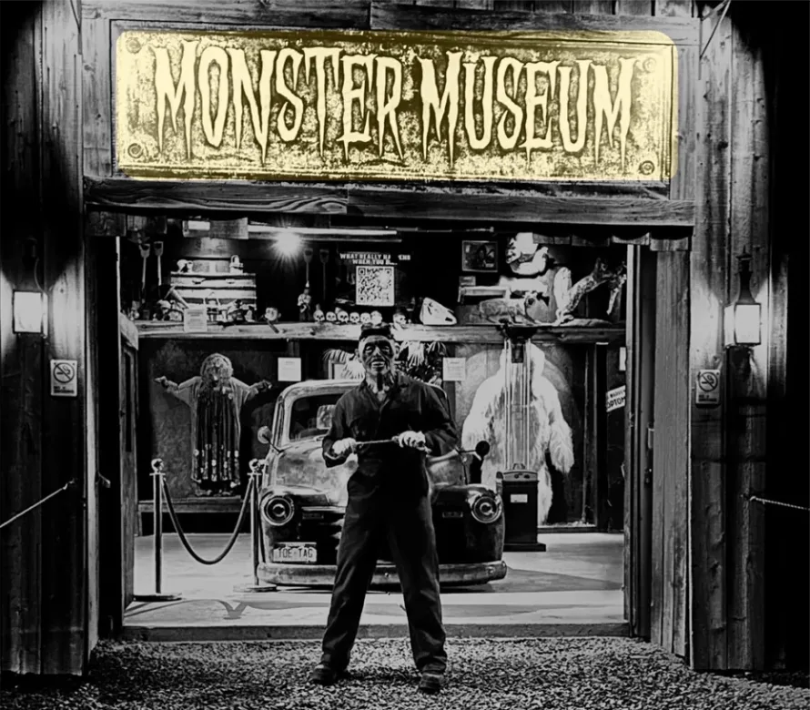 MonsterMuseum_BW